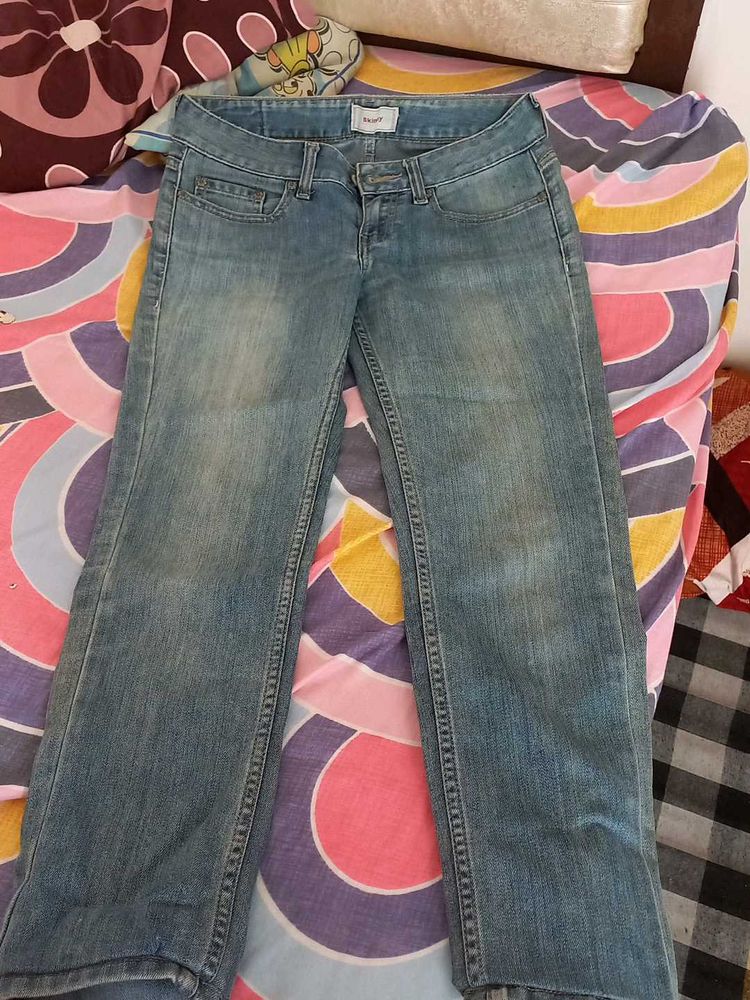 Levis Jeans For Women Size 28