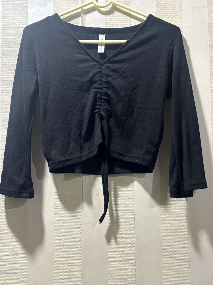 🖤Black Long Sleeve Crop Top🖤