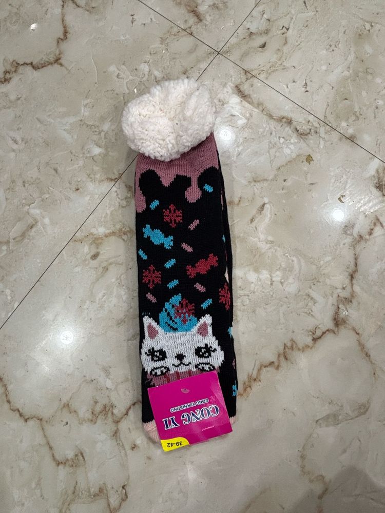 Black Woollen Socks With Furr Inside