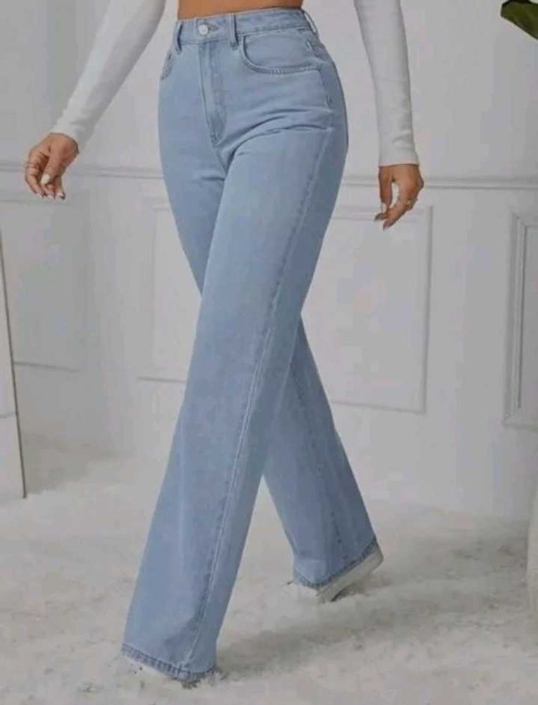 Wide Leg Light Wash Jeans