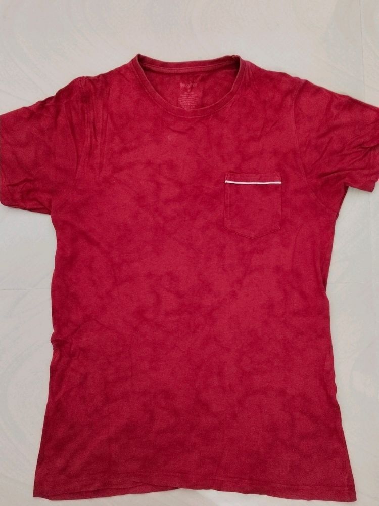 Red Pocket Tee - Classic Style