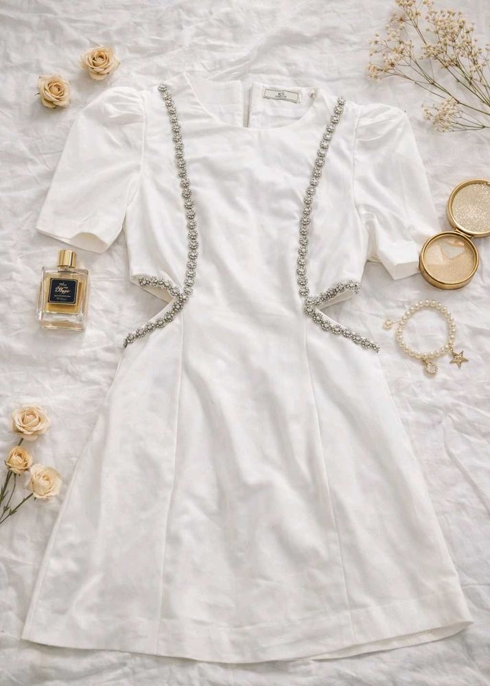 Chic White Cutout Mini Dress