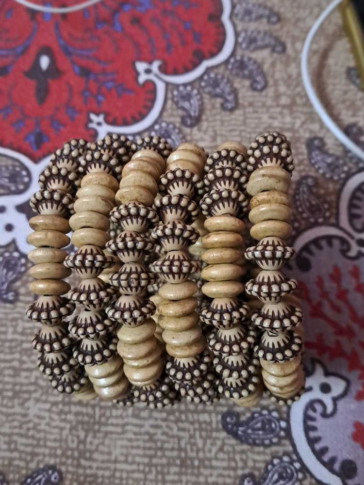 Beaded Bracelet Spiral