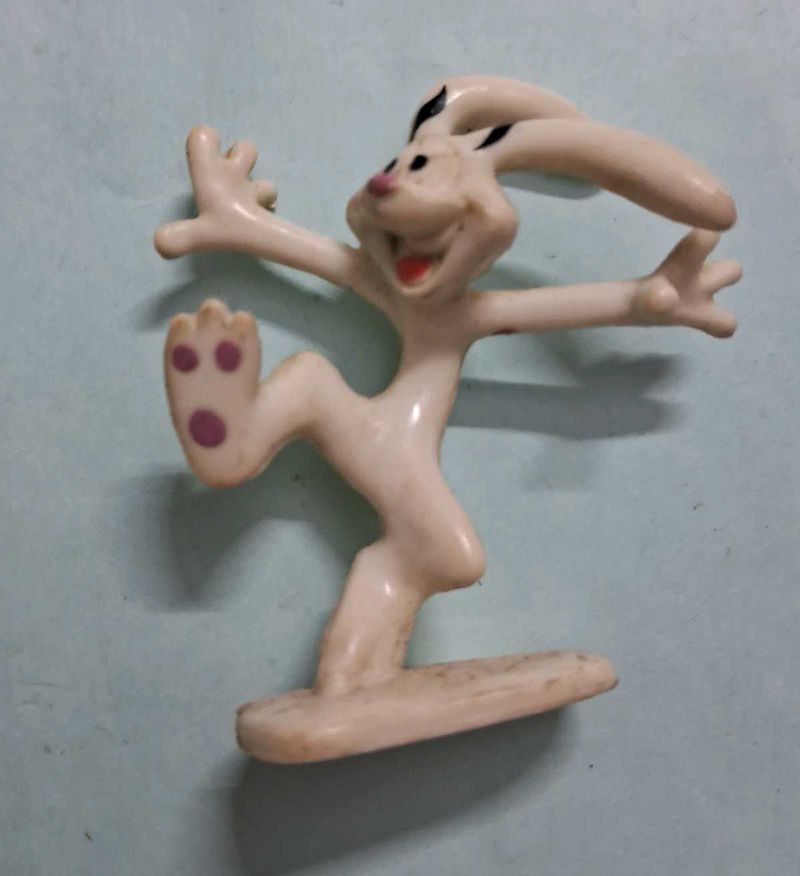 TRIX FREEBIE RABBIT