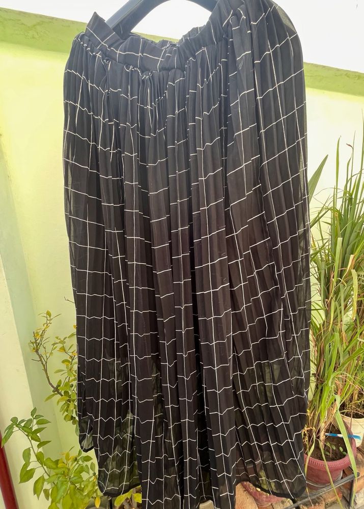Pleated Checkered Skirt
