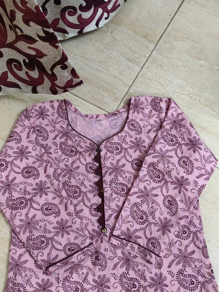 Floral Print Kurta with heart shape neck
