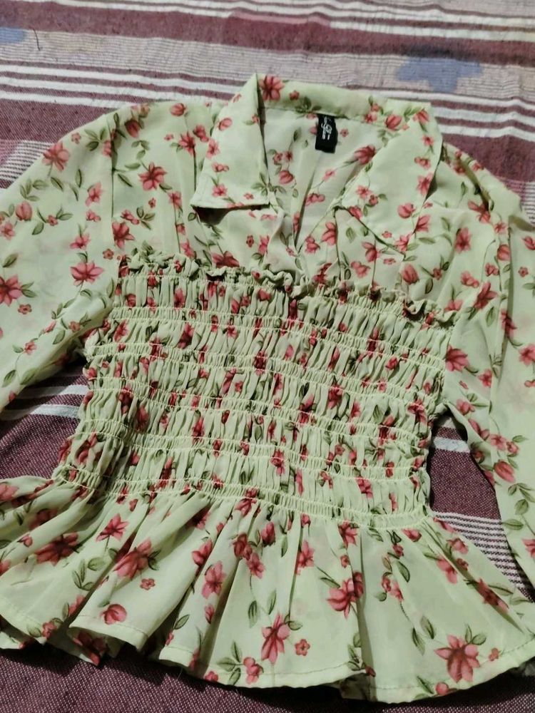 Floral Green Pista Top With Collar