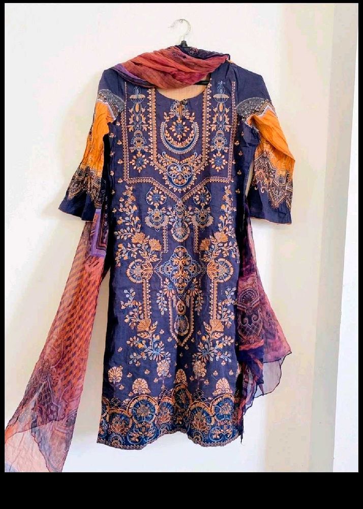 Pakistani Lawn Suit