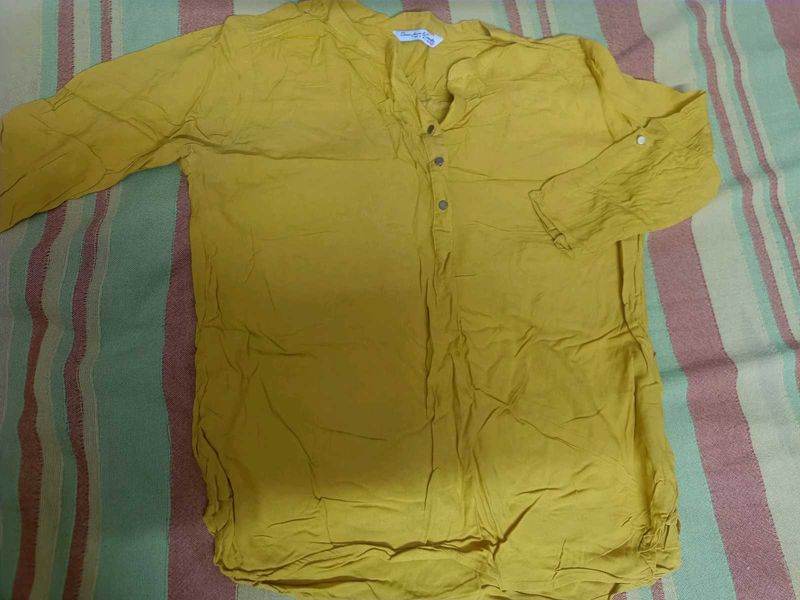 Set Of 3 Shirts/ Tops