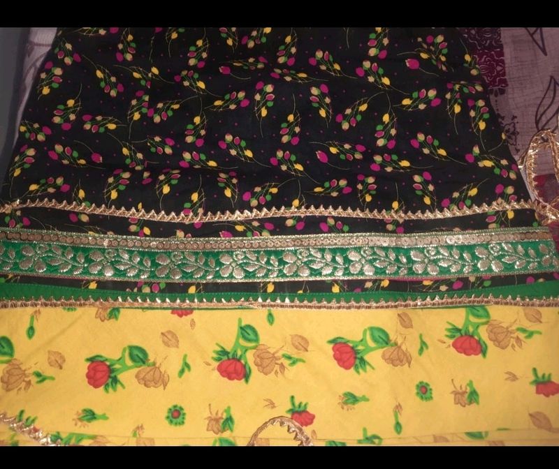 lehnga with chunri