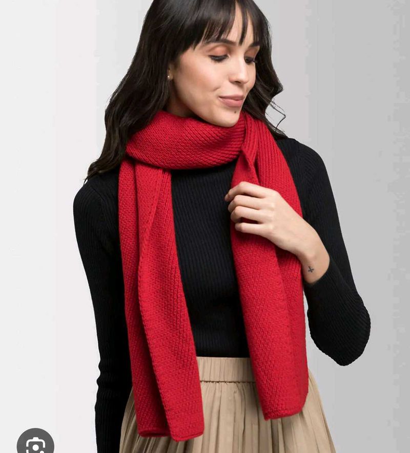 Red Knitted Scarf