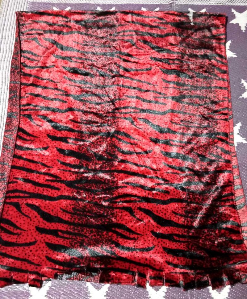 Red &amp; Black  Soft Chadar