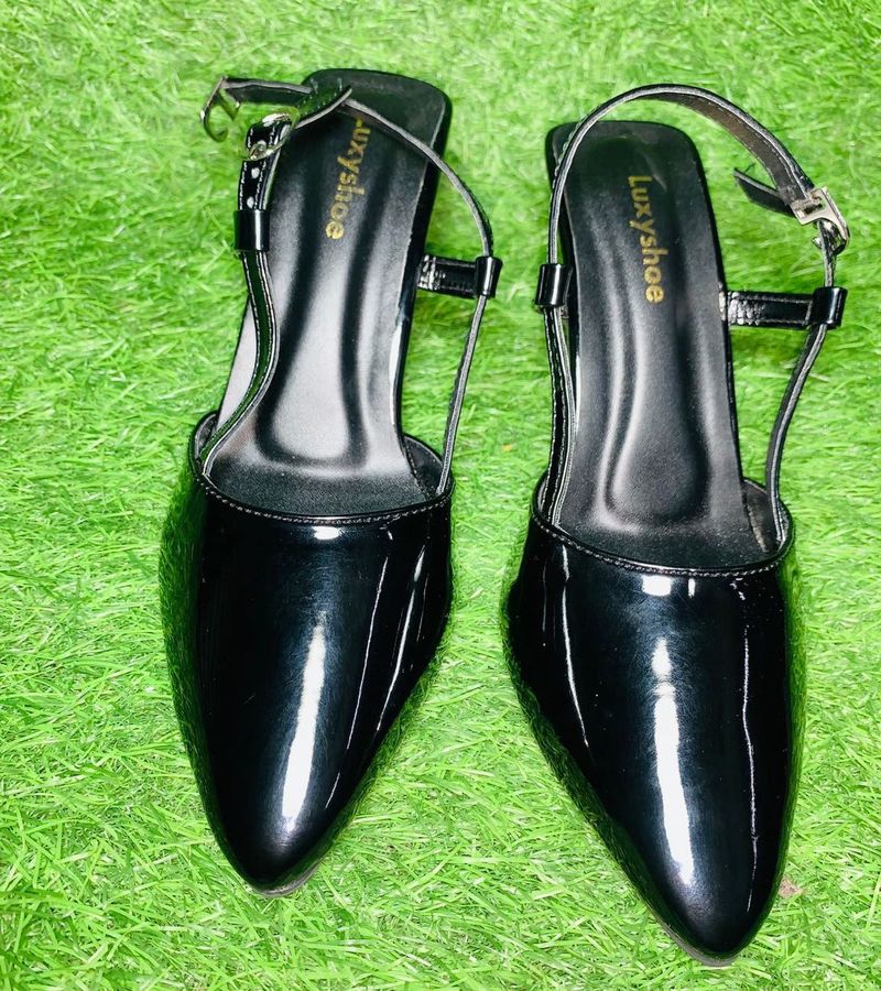Luxyshoe Black Heels size available