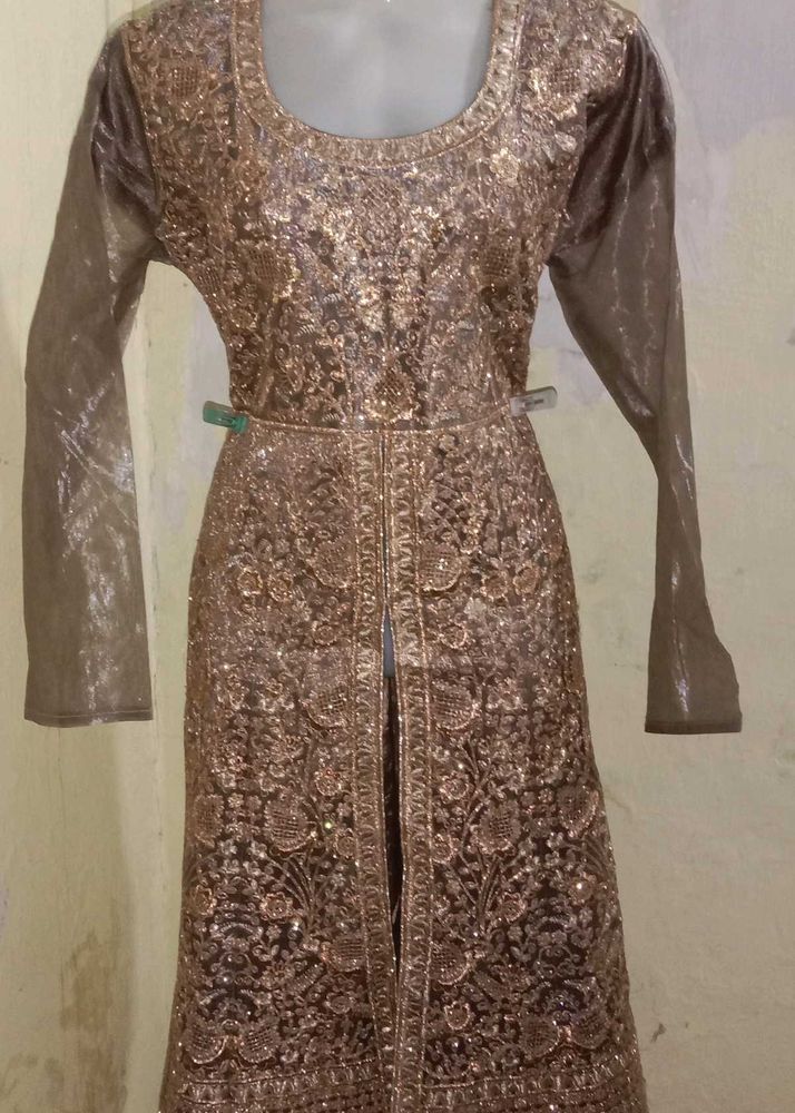 Unsteached Elegant Embroidered Ethnic Gown