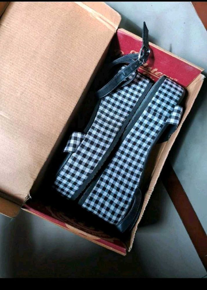 Gingham Sandals