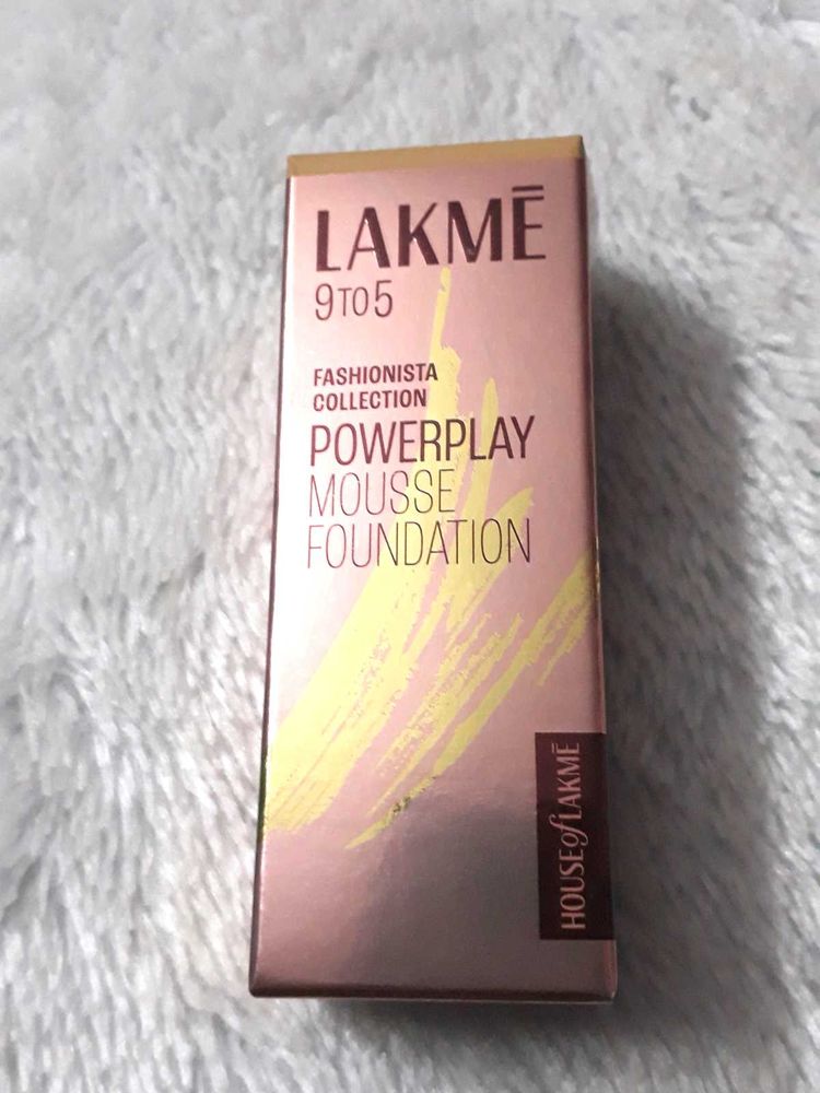 LAKME Powerplay Mousse Foundation, Matte Finish, F