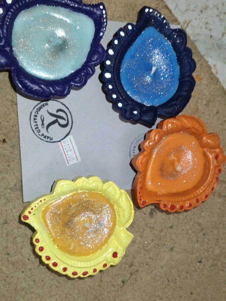 Set of 4 Decorative Diyas