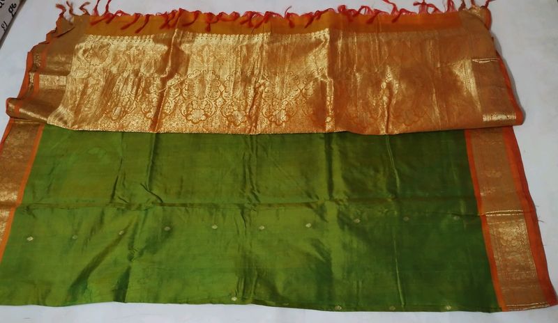 Beautiful Green &amp; Orange Color With Blouse