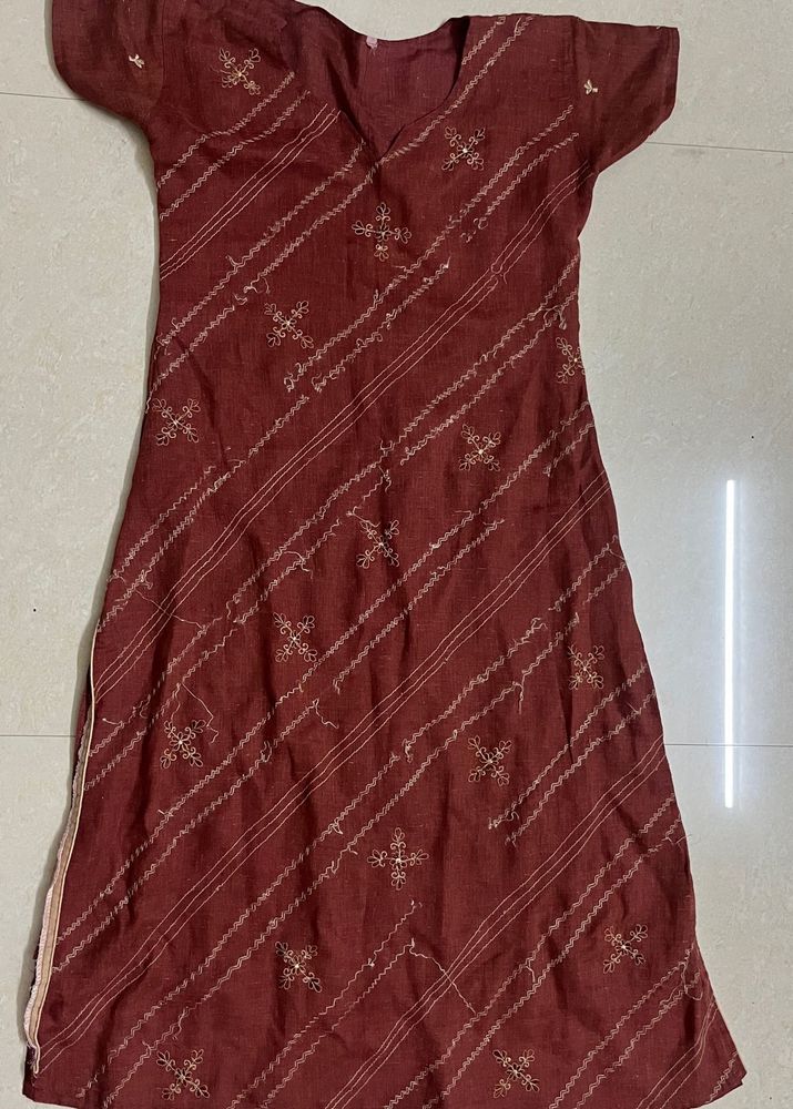 Beautiful Kurti. Size S And M Can Wear.