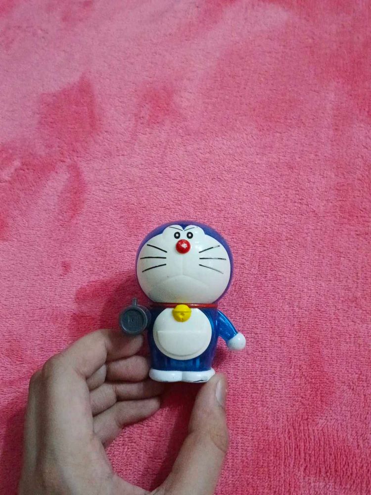 Doraemon Figurine
