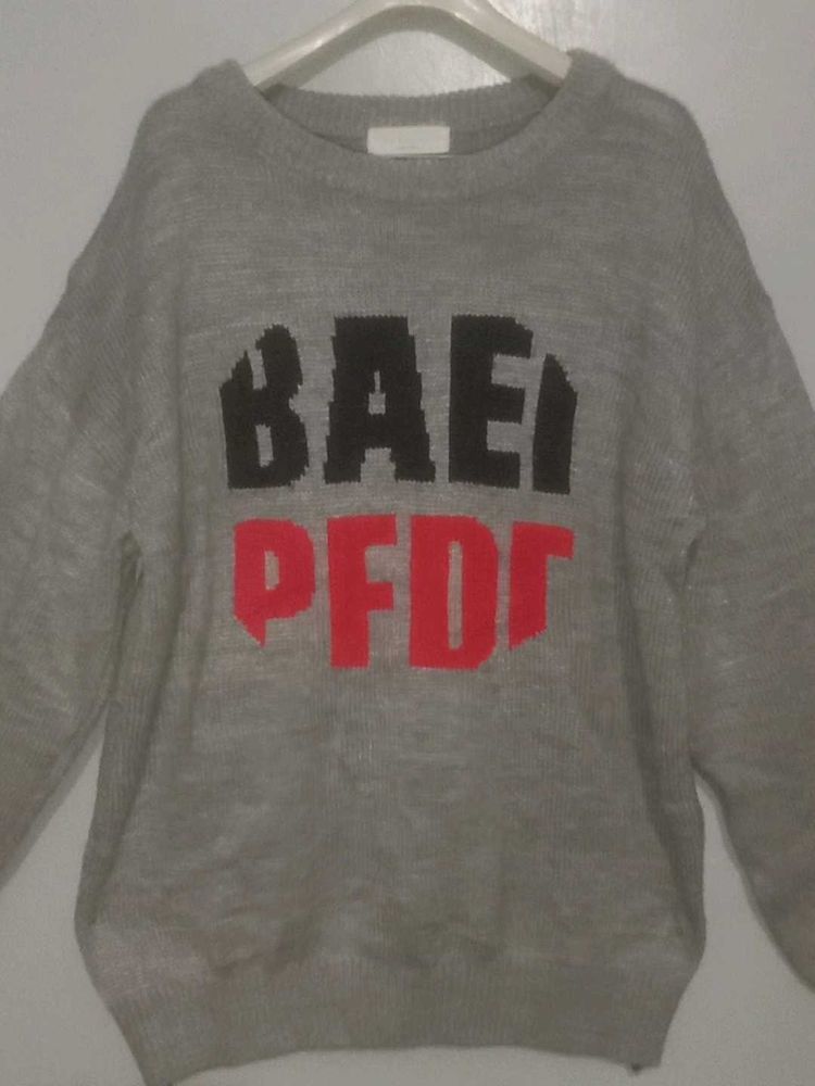 Sweatshirt