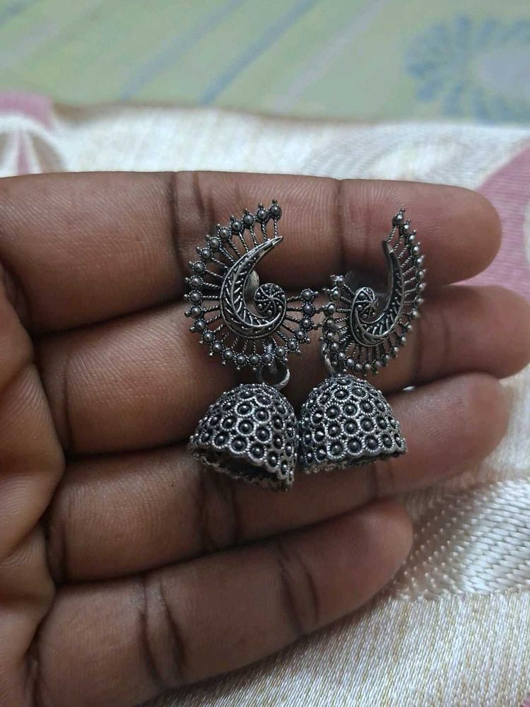 Desi Jhumkaa😁