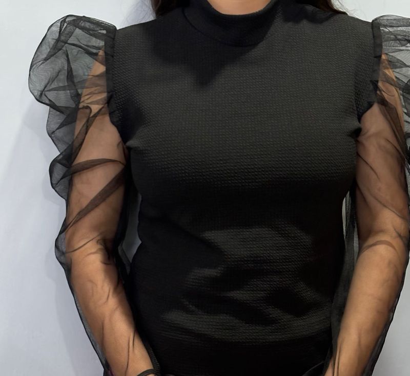 Black Balloon Sleeves Top
