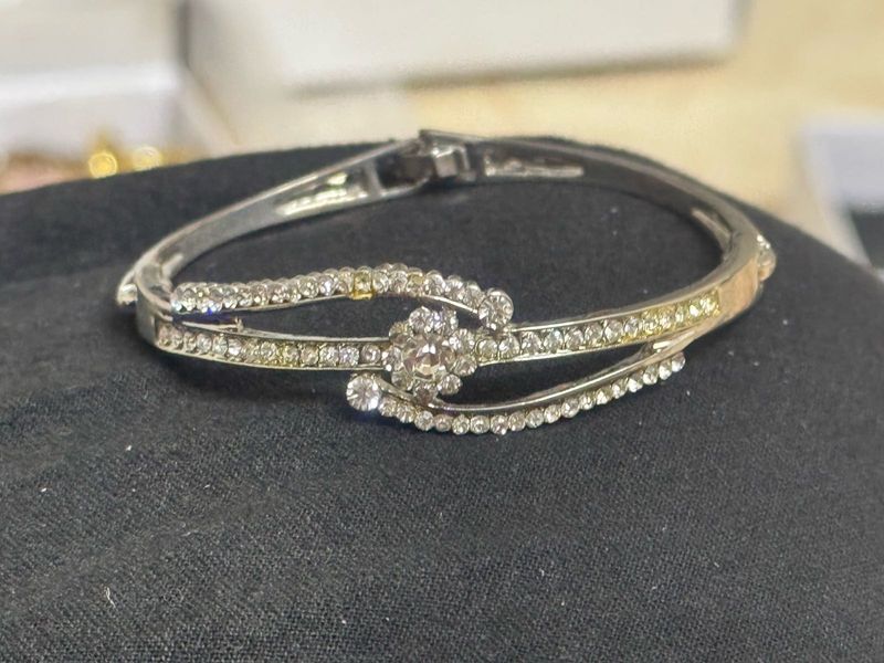 Sparkling Rhinestone Bangle Bracelet