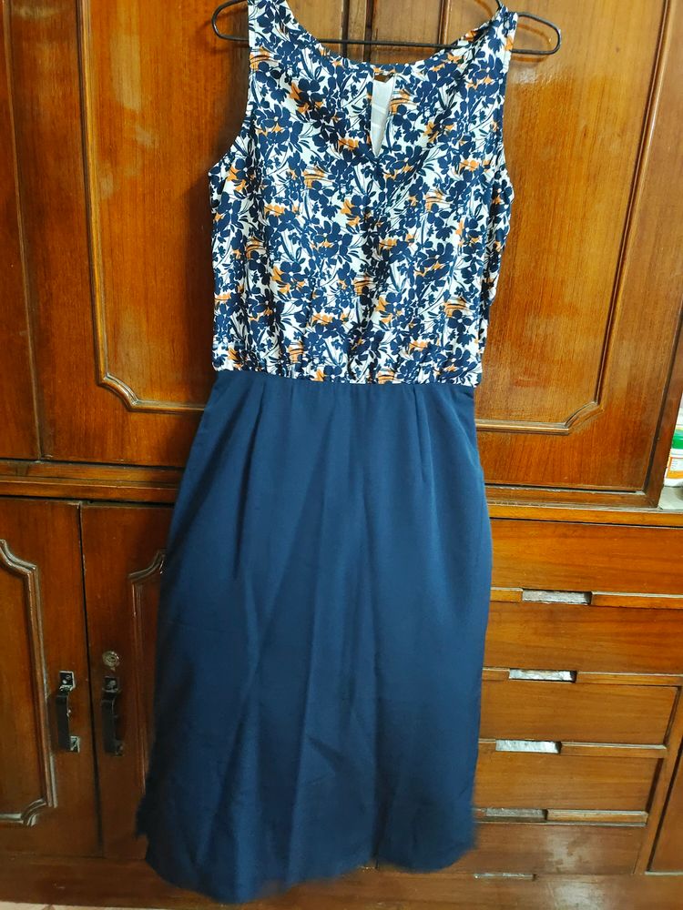 Navy Blue Dress - Tokyo Talkies