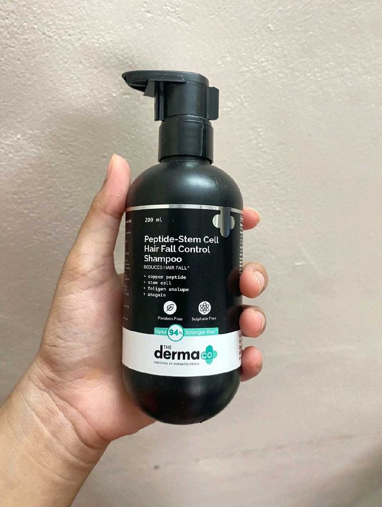 Derma Co Hair Fall Control Shampoo