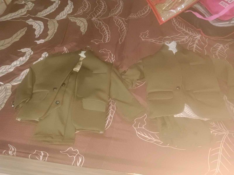 Selling Combo Of 2 Coat For 4 Or 5 Year Boys❤️❤️