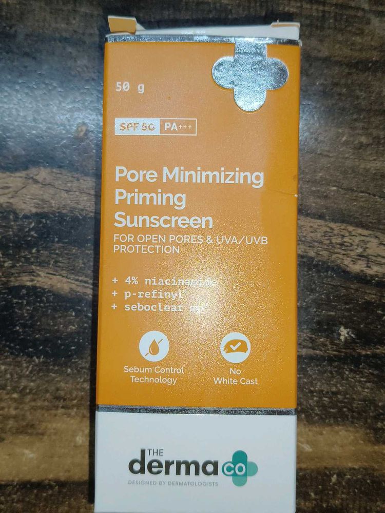 Derma Co Pore Minimizing Sunscreen