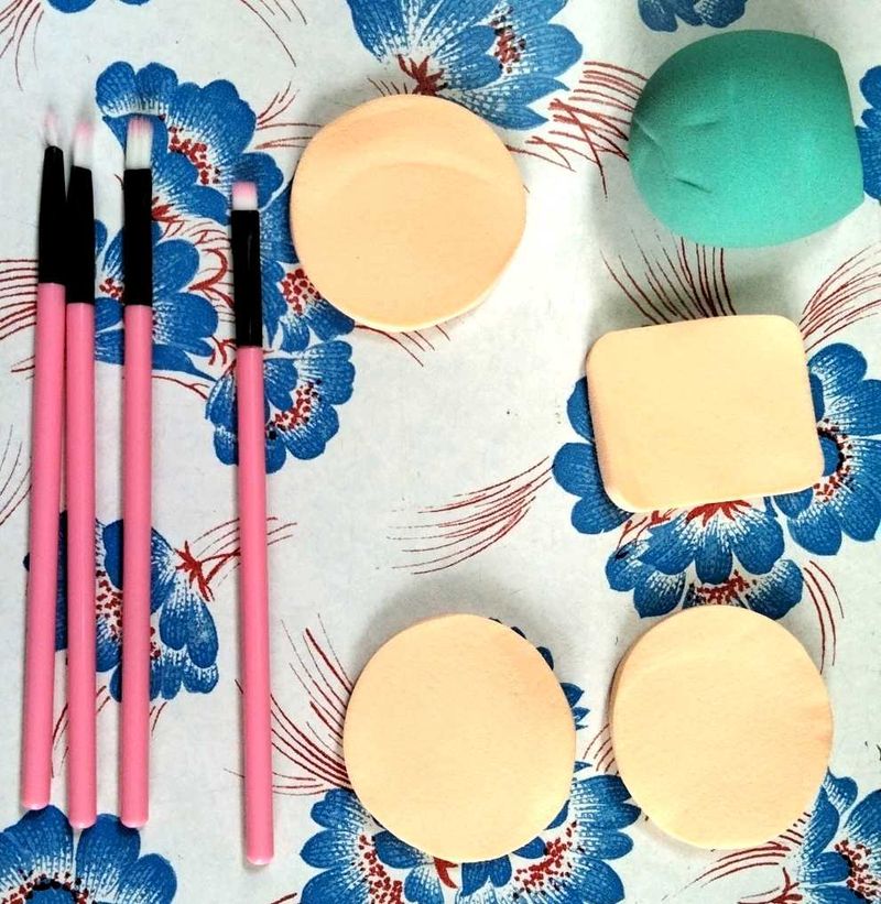 Makeup Brushes And Sponges