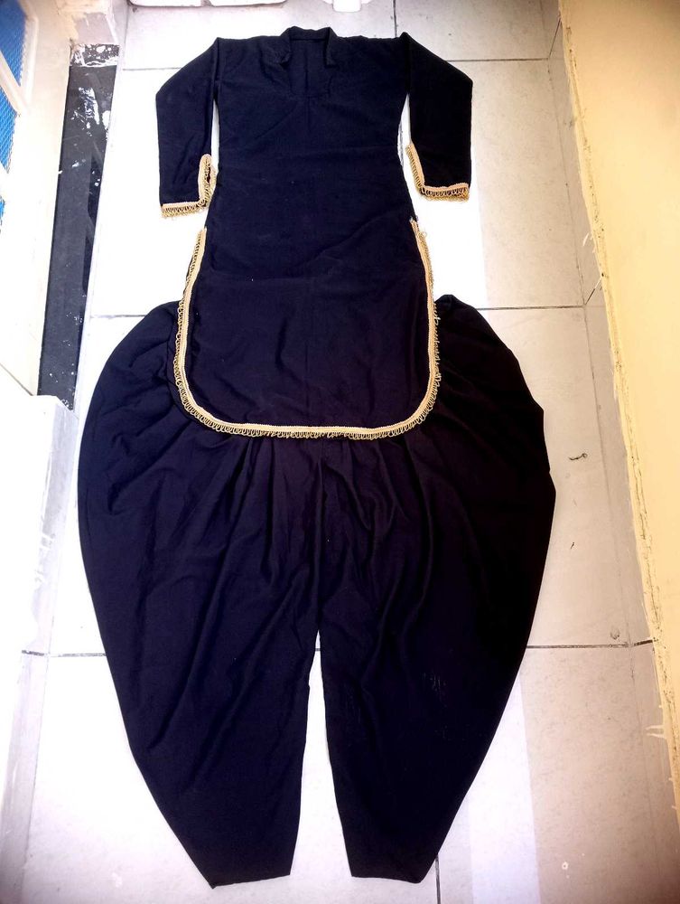 Black Salwar Kameez Set
