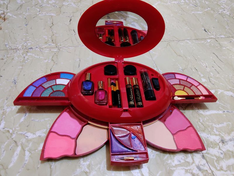 LCHEAR Complete Makeup Kit