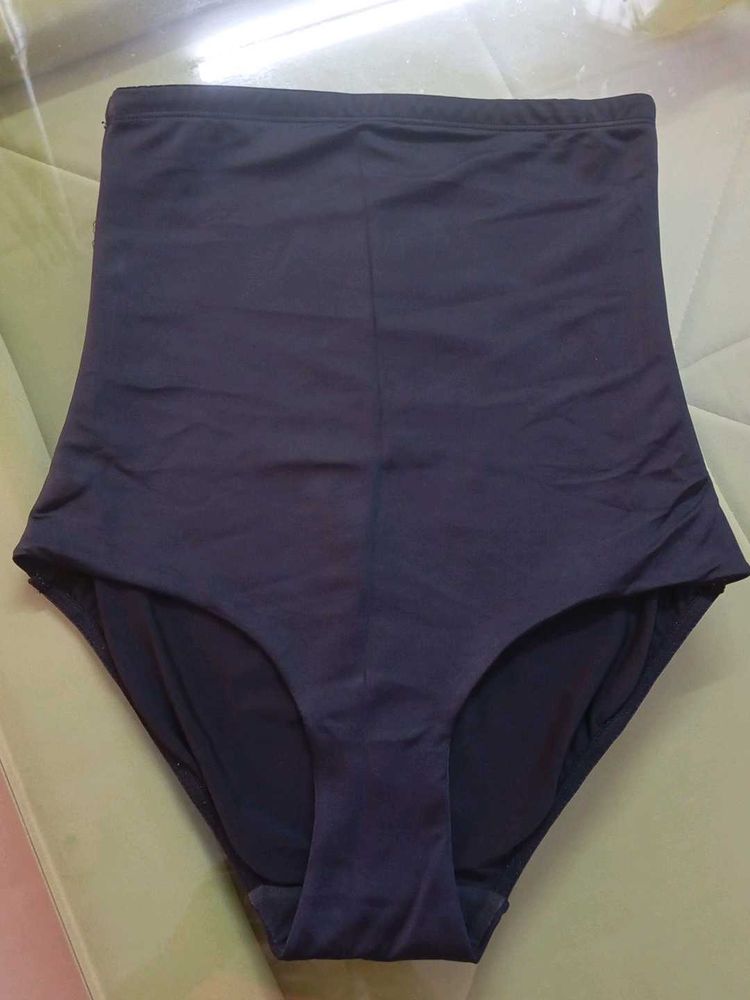 Shapewear 32 Waist Size.