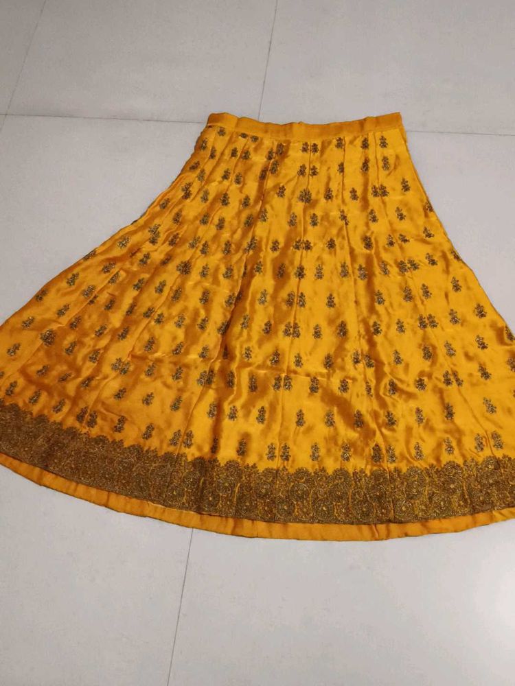 Elegant Yellow Ethnic Lehenga
