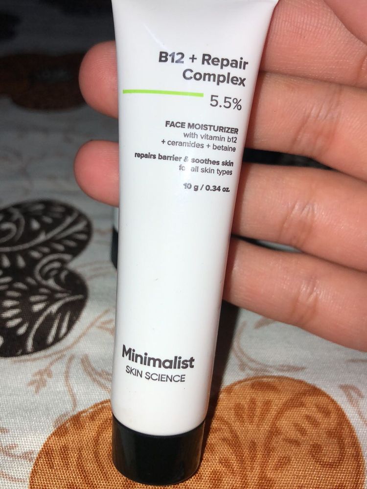 Minimalist Face Moisturizer