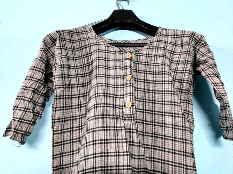 Black &amp; White Checked Kurti