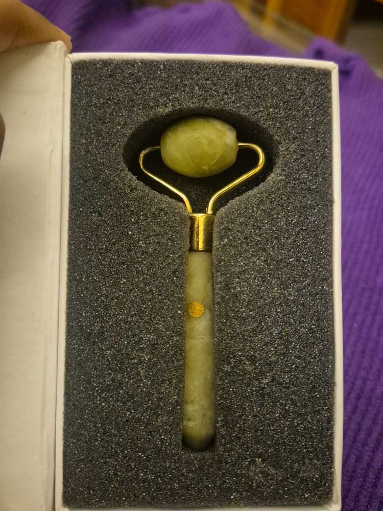 Jade Roller