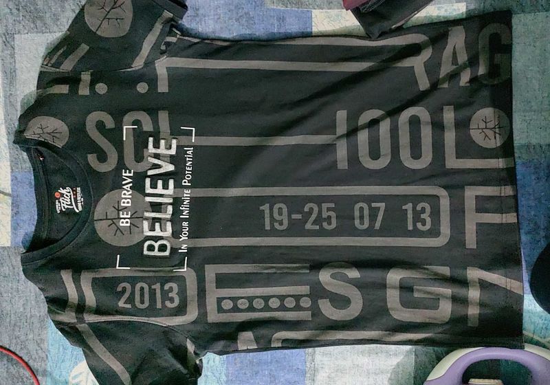 Flick Graphic Print Tee - &#34;Believe&#34; Design