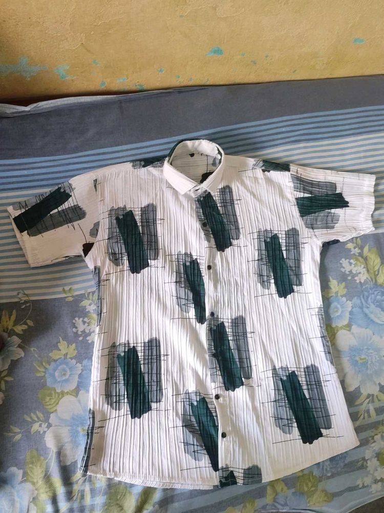 Abstract Print Pleated Shirt