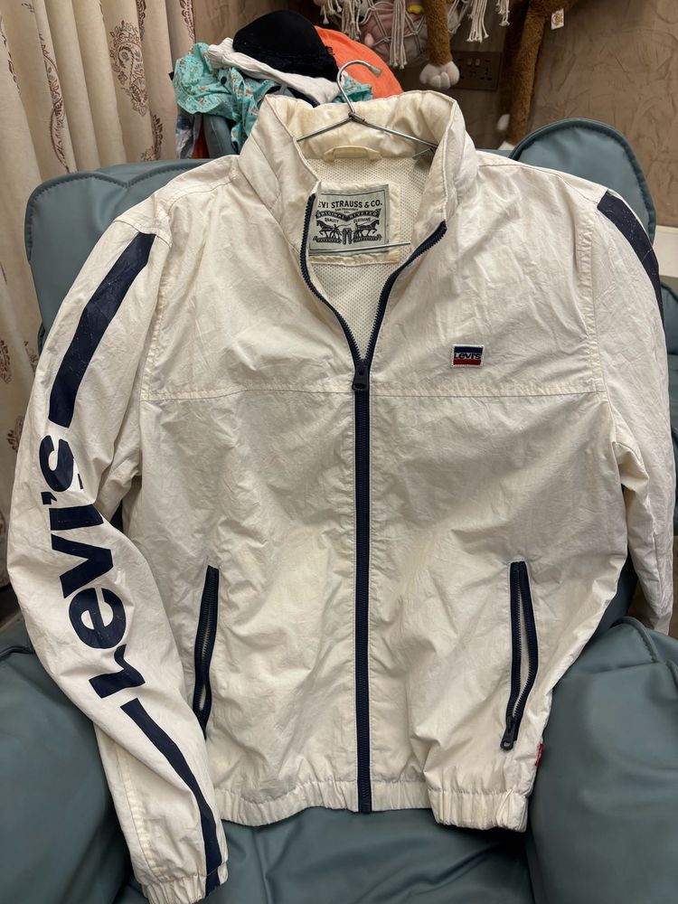 white windcheater jacket