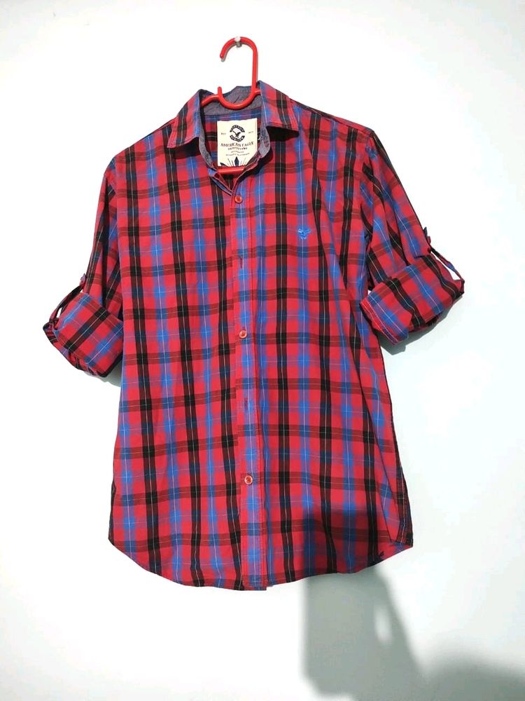 Man&#39;s Red Check Shirt