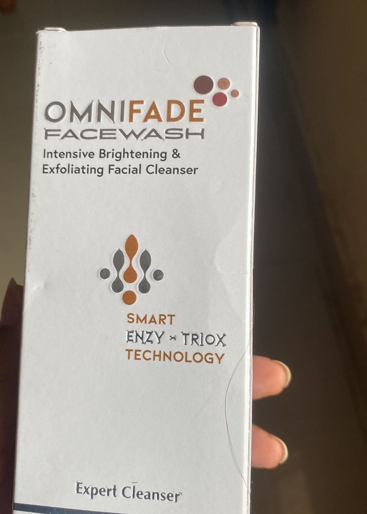 OMNIFADE Face wash
