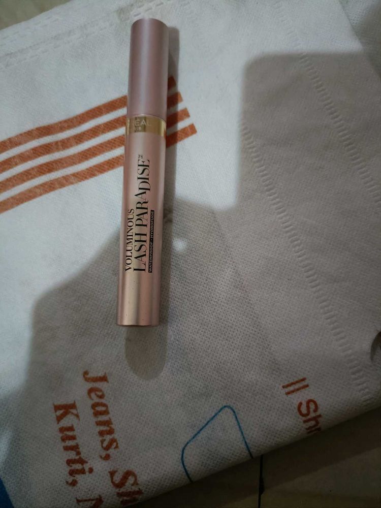 Loreal Paris Voluminous Lash Paradise Mascara