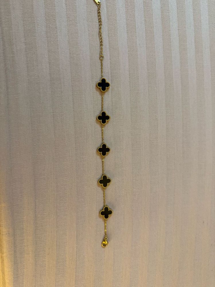 Gold Clover Bracelet (Van Cleef Dupe)