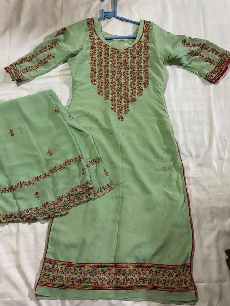 Embroidered Kurta Set