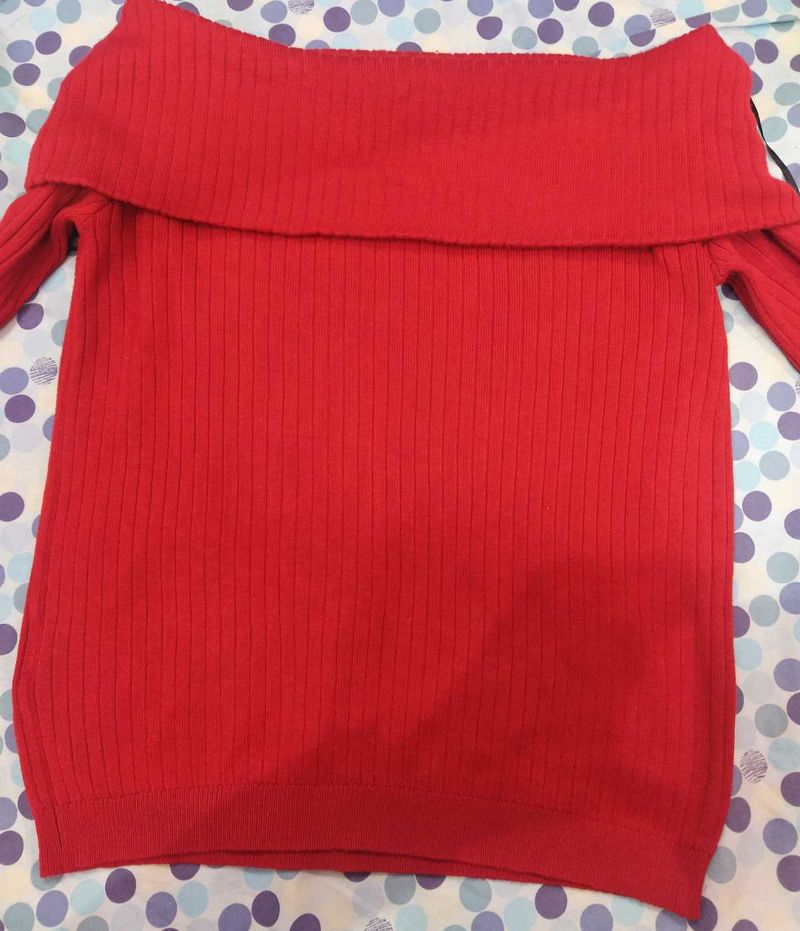 Off Shoulder Pullover
