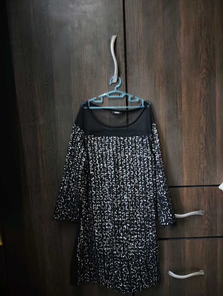Chic Black &amp; Silver Dress
